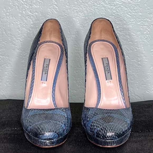 Prada Blue Snakeskin Platform Pumps 38.5 - Picture 3 of 6